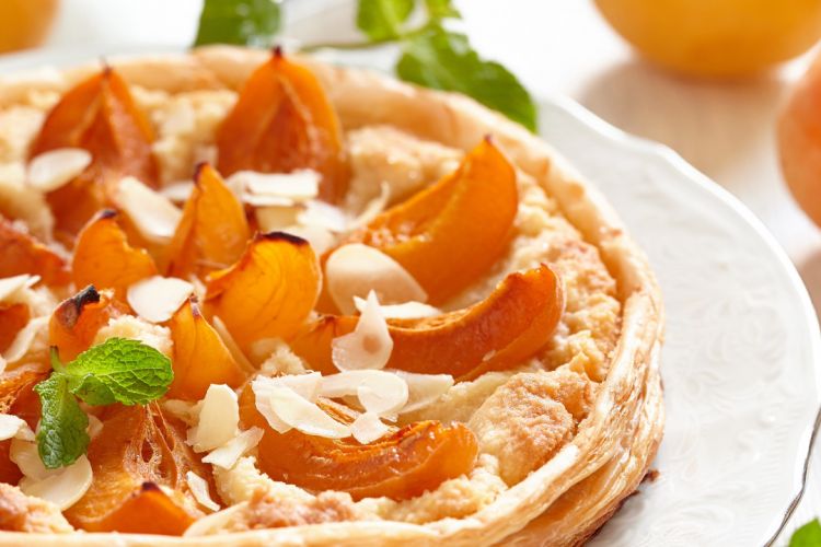 Tarte aux abricots et crème d'amande